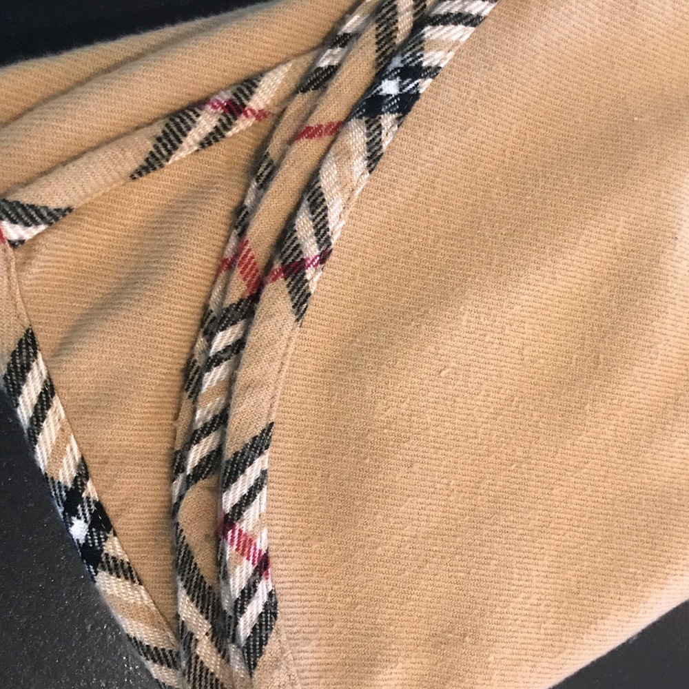 Camel wrap with trim